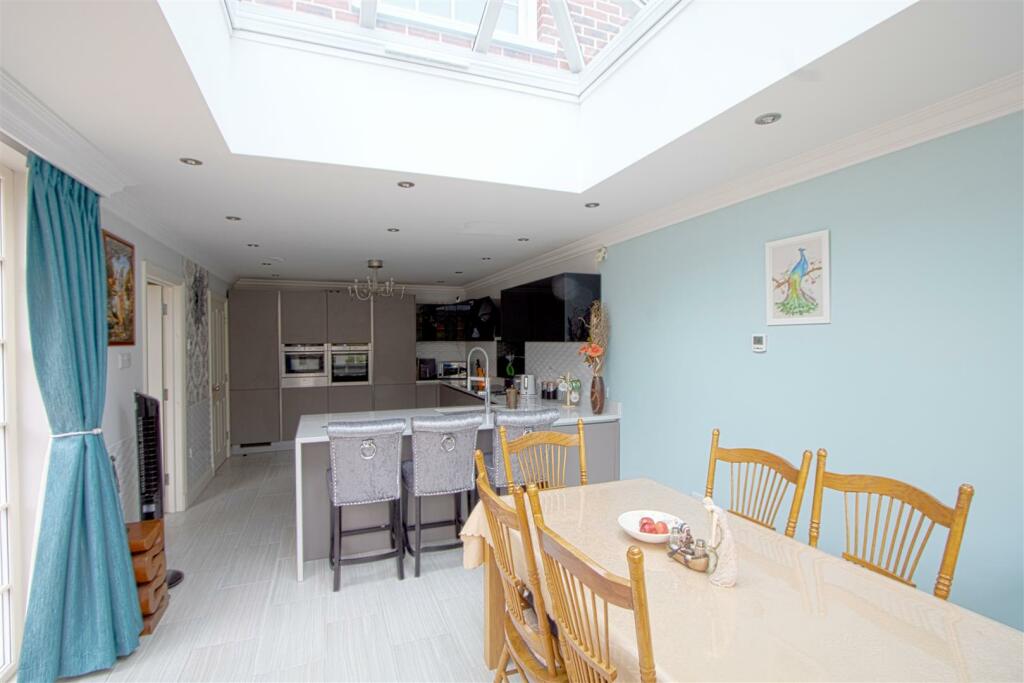 Additional image 4 of Southend Road, Billericay