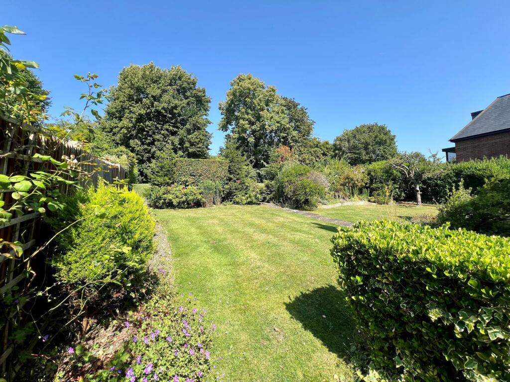 Additional image 21 of The Drive, Coulsdon, CR5