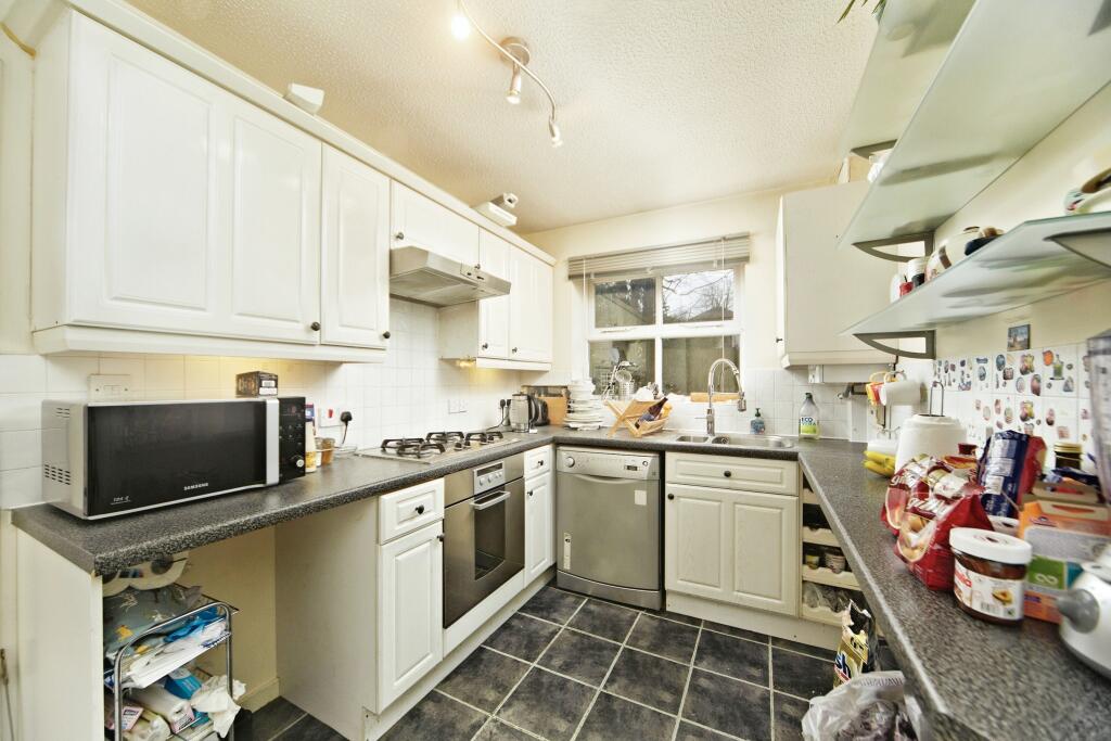 Additional image 3 of Hamond Close, South Croydon, CR2