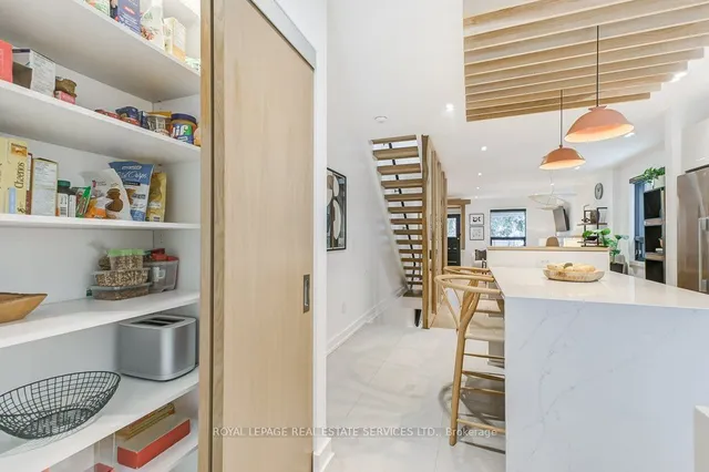 Additional image 18 of 96 Pinewood Ave