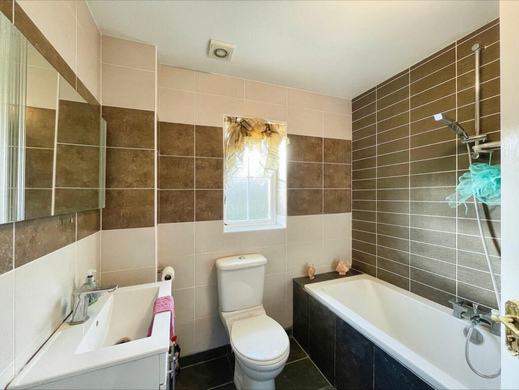 Additional image 27 of Harvest Fields, Takeley, Bishop's Stortford CM6 1YE