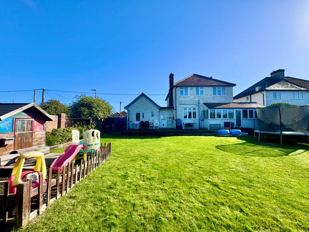 Additional image 36 of Woodberry Way, Walton on the Naze, CO14