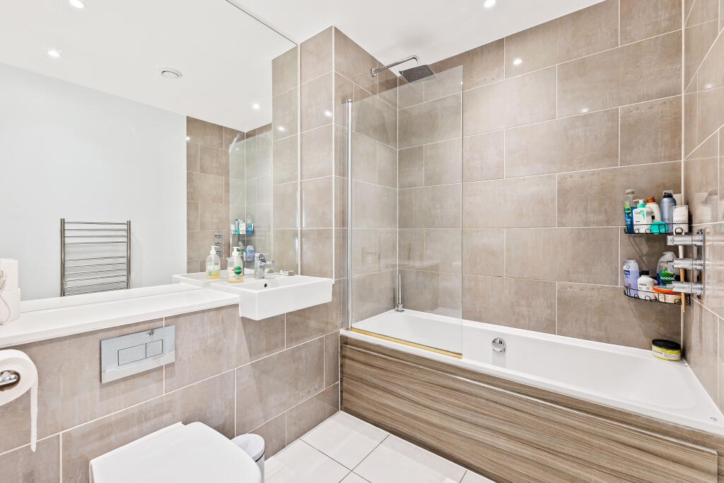 Additional image 10 of Ref: GK - 45 Cherry Orchard Road, Croydon, CR0 6FH
