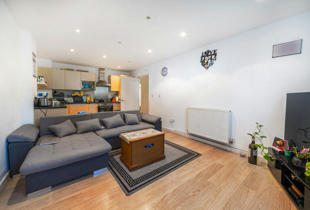 Additional image 3 of London Road, Mitcham, CR4