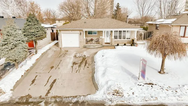 Additional image 39 of 15 Castlemore Dr