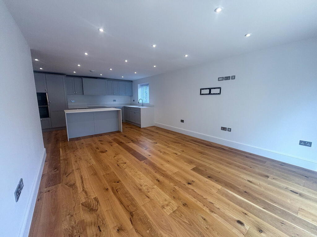 Additional image 9 of The Sheas, 41 Shenfield Road