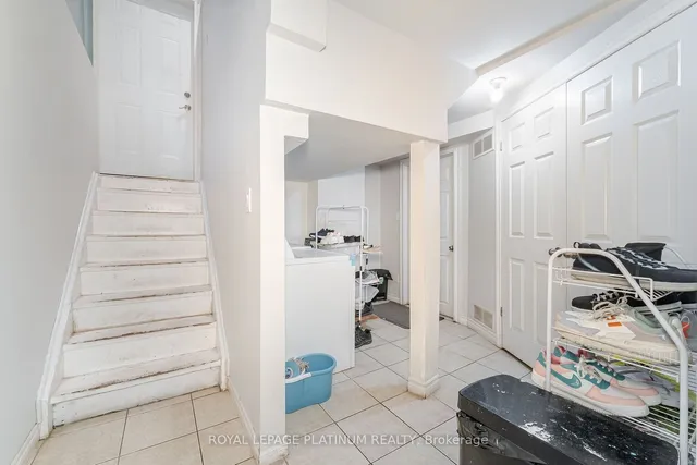 Additional image 32 of 59 Parkside Dr