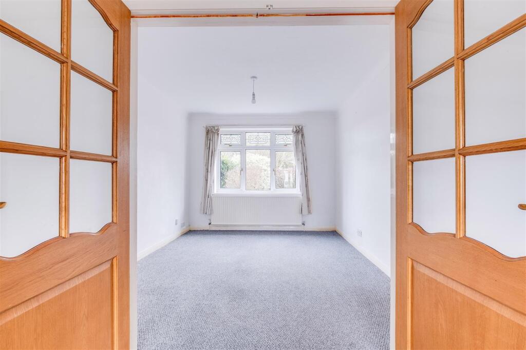 Additional image 3 of Meadow Lane, Willaston, Neston