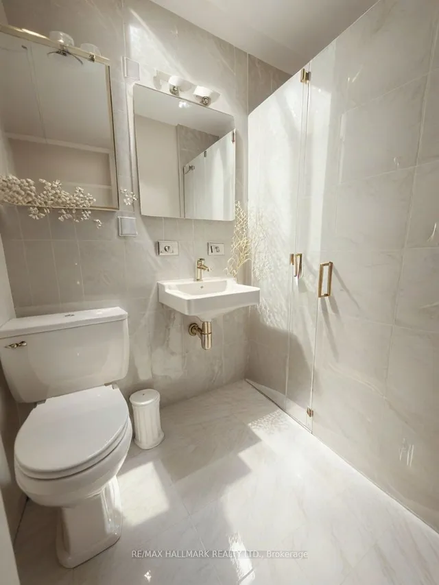 Additional image 7 of 21 Thelma Ave Unit 103