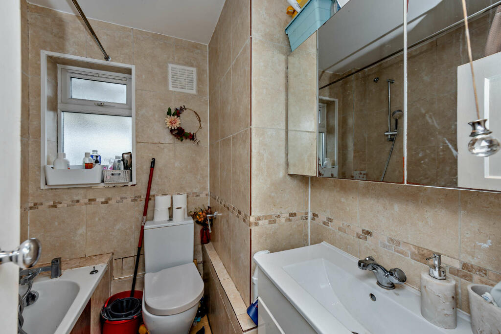 Additional image 9 of Tamworth Lane, Mitcham, CR4