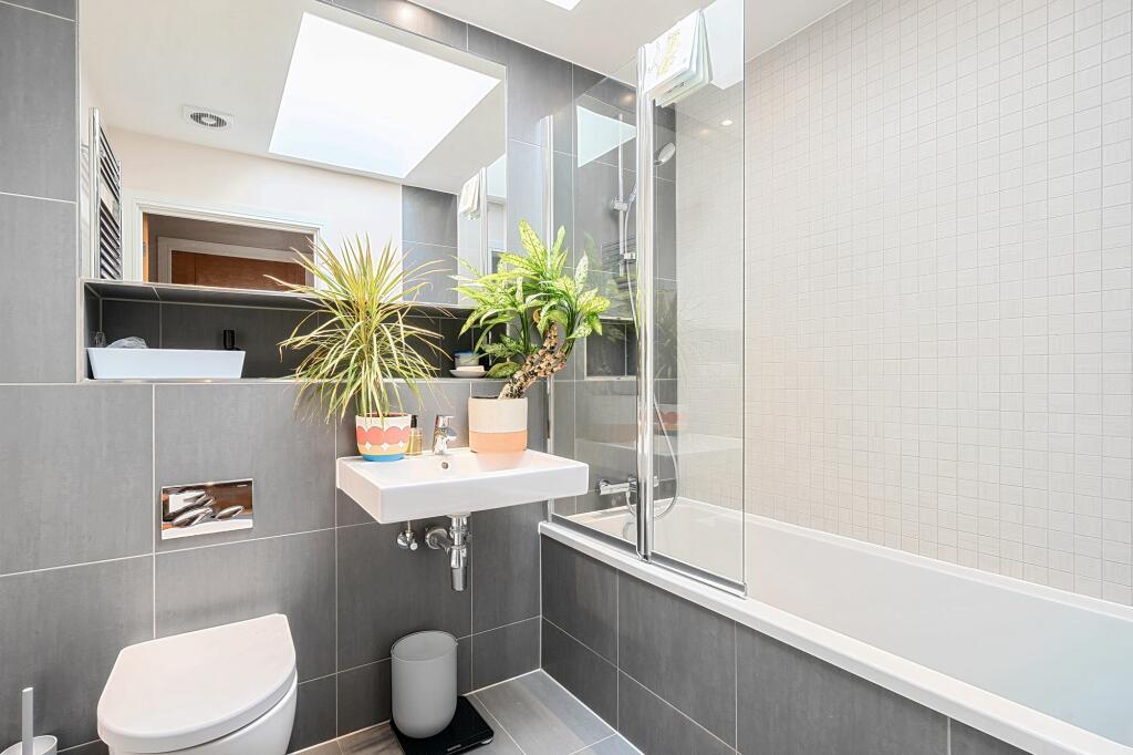 Additional image 14 of Oakgrove, Caterham, CR3