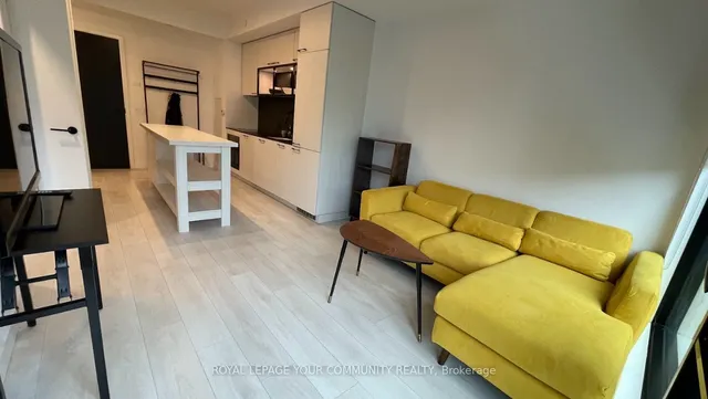 Additional image 5 of 505 Richmond St Unit 722