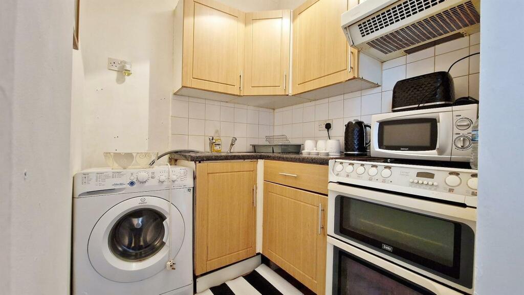 Additional image 6 of High Street, Walton On The Naze