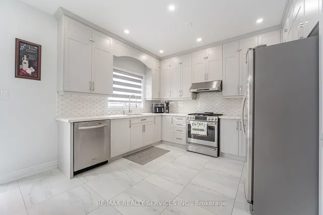 Additional image 9 of 4 Runnymede Cres