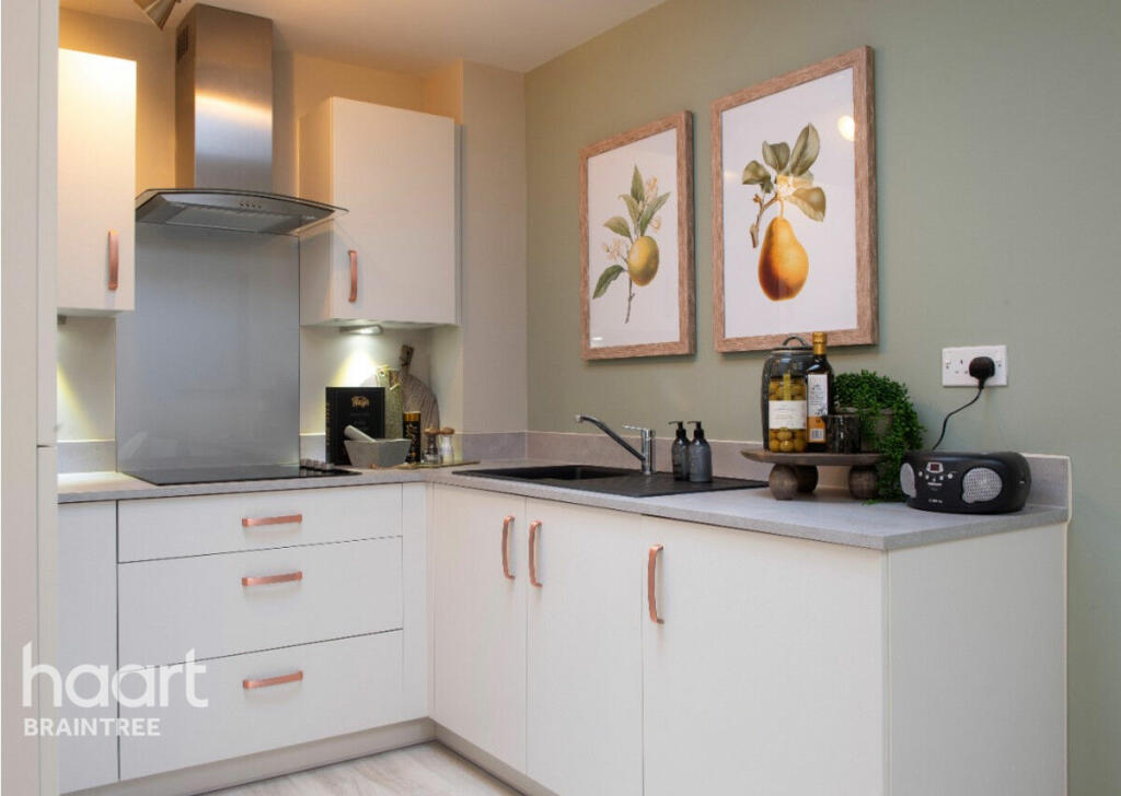 Additional image 4 of High Street, Dunmow