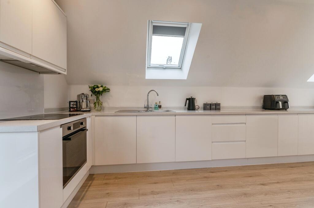 Additional image 9 of The Belvedere, Harding Elms Road, Billericay, Essex, CM11