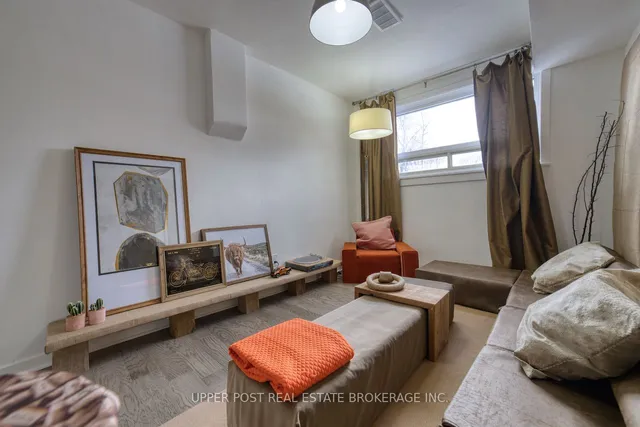 Additional image 11 of 23 Larabee Cres