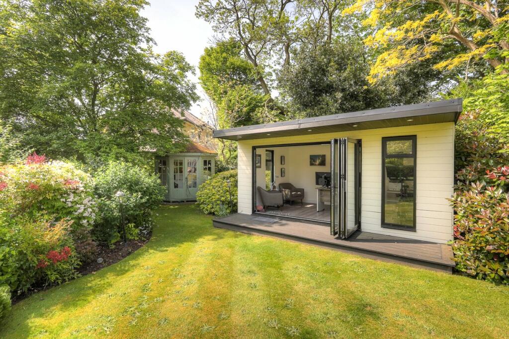 Additional image 4 of Church Street, Great Baddow, CM2