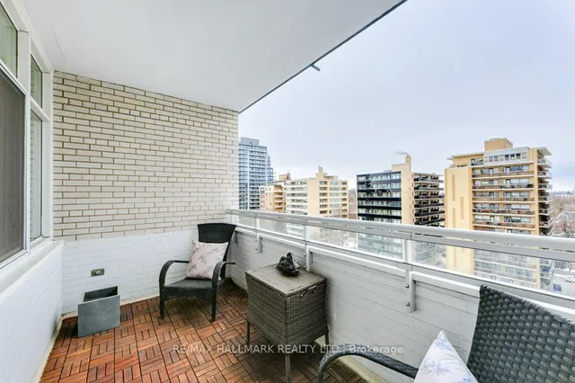 Additional image 22 of 500 Avenue Rd Unit 906