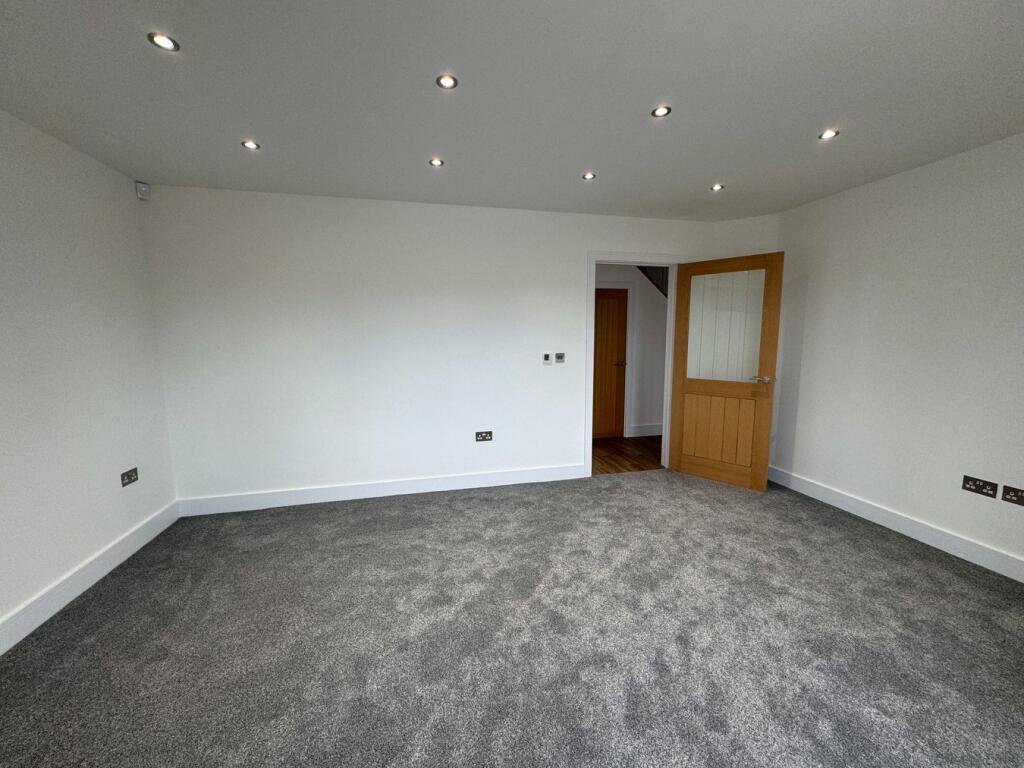 Additional image 4 of Main Road, GREAT HOLLAND, CO13