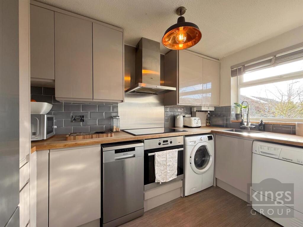 Additional image 4 of Bynghams, Harlow