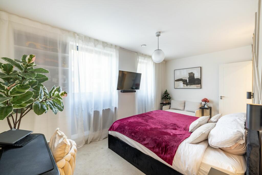 Additional image 8 of Leaden Hill, Smitham Court, CR5