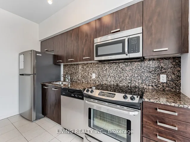 Additional image 5 of 832 Bay St Unit 2002