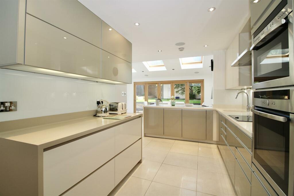 Additional image 10 of Shanklin Avenue, Billericay