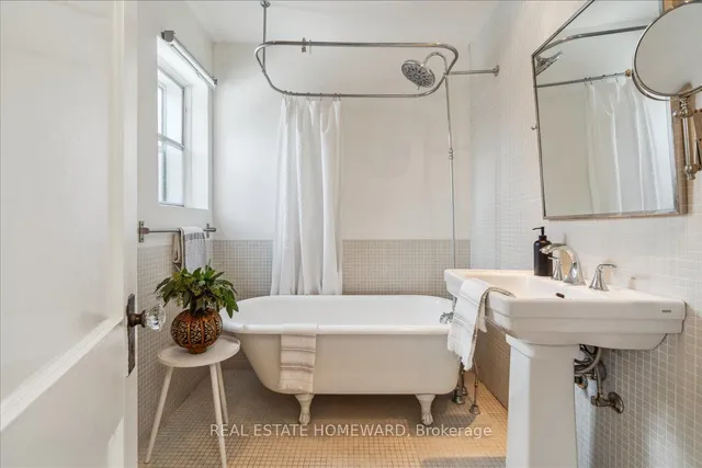 Additional image 28 of 103 Sparkhall Ave