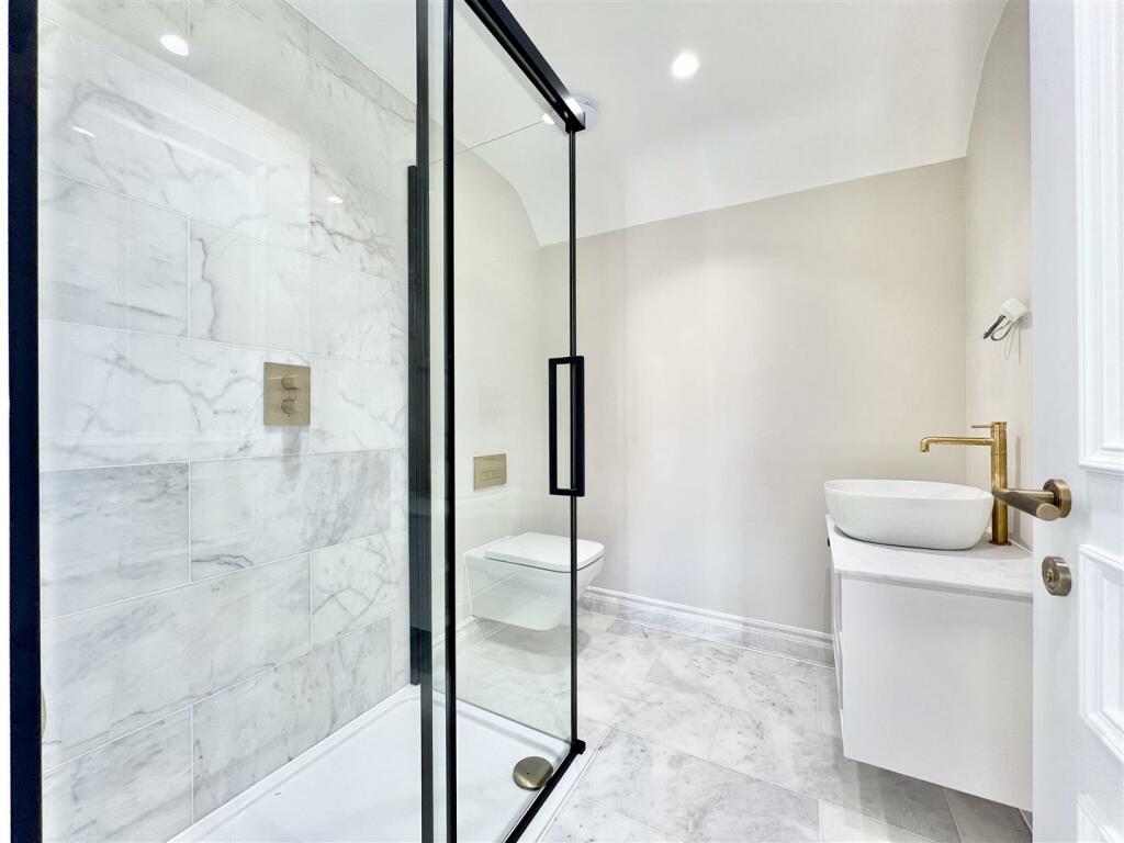 Additional image 17 of Ingatestone Road, Stock