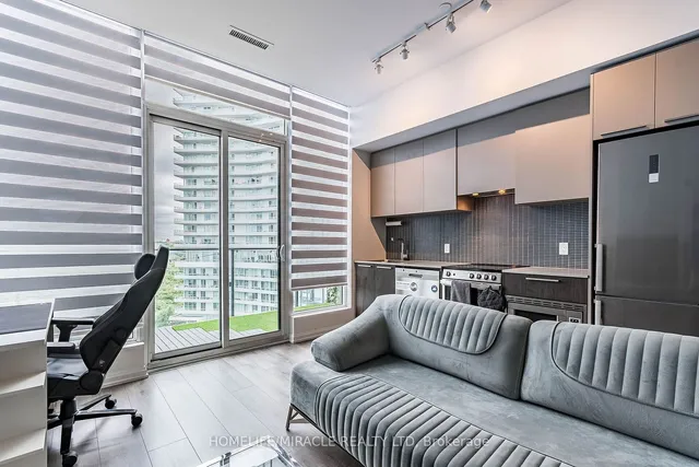 Additional image 19 of 4208 Dundas St Unit 815