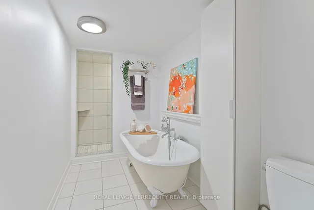Additional image 23 of 60 Carr St Unit 11