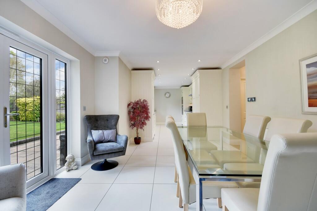 Additional image 8 of Rochford Avenue, Shenfield, Brentwood, CM15