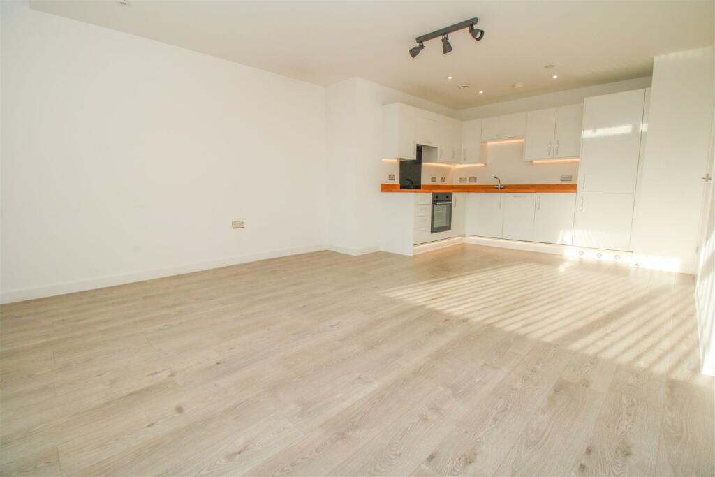 Additional image 8 of Edinburgh House, Harlow