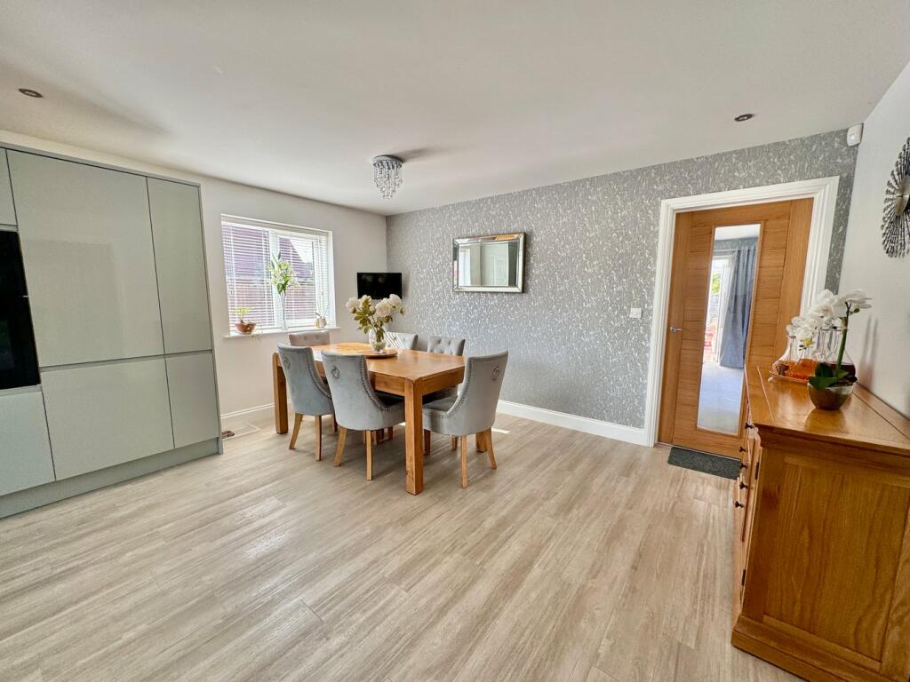 Additional image 15 of Farm Close, KIRBY CROSS, Frinton on Sea, CO13