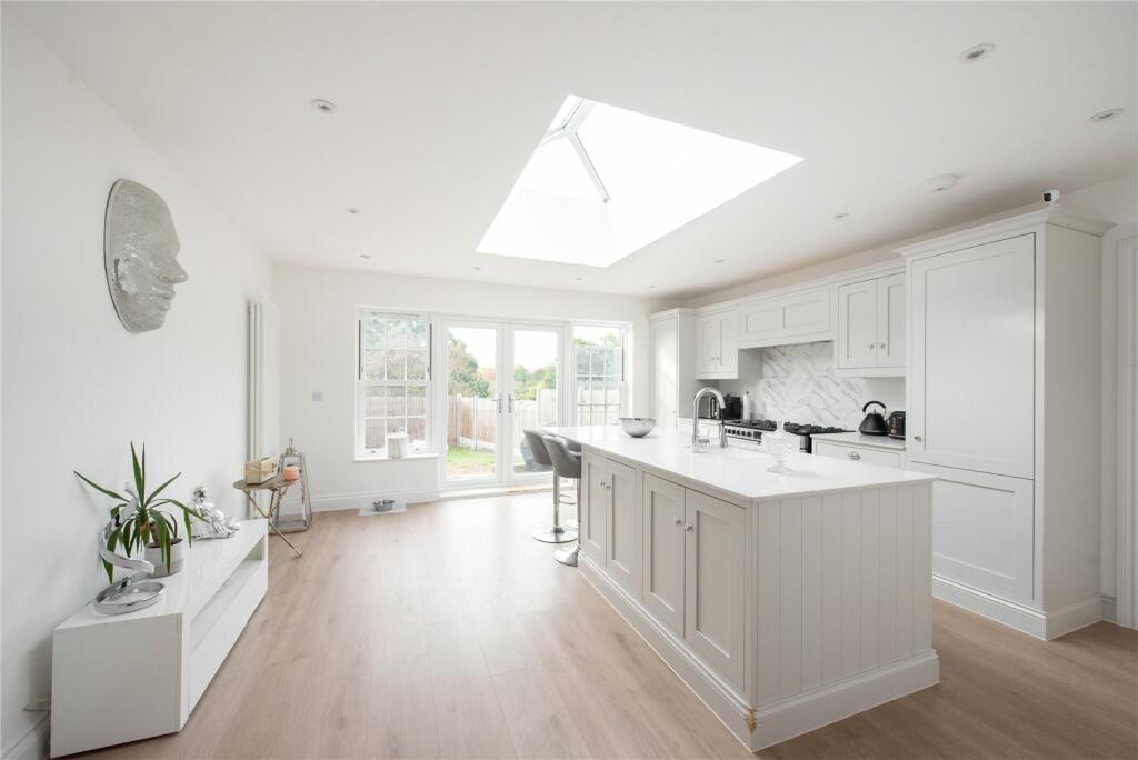 Additional image 2 of Ivy Barn Lane, Margaretting, Ingatestone, Essex, CM4