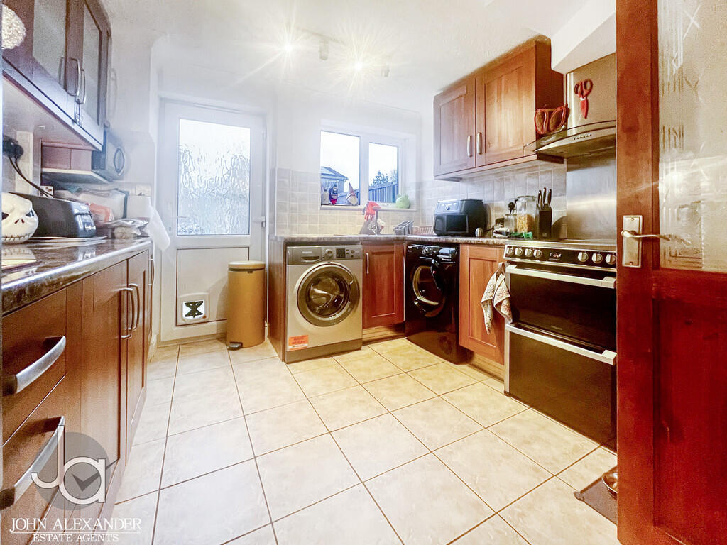 Additional image 18 of Cloverlands, Colchester