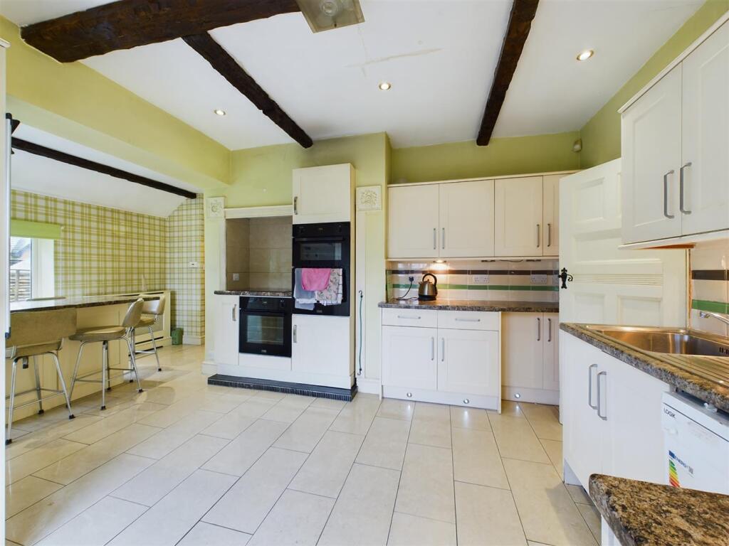 Additional image 27 of The Drive, Coulsdon