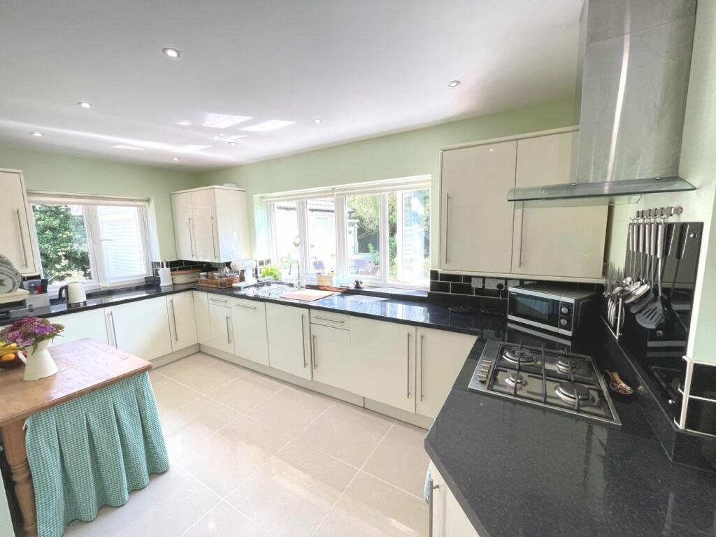 Additional image 11 of PERCIVAL ROAD, KIRBY-LE-SOKEN