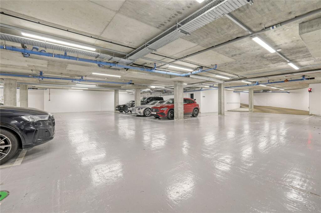 Additional image 5 of Harvard Hall, Stock, CM4