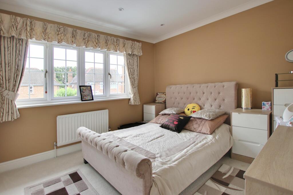 Additional image 13 of Orchard Avenue, Shirley