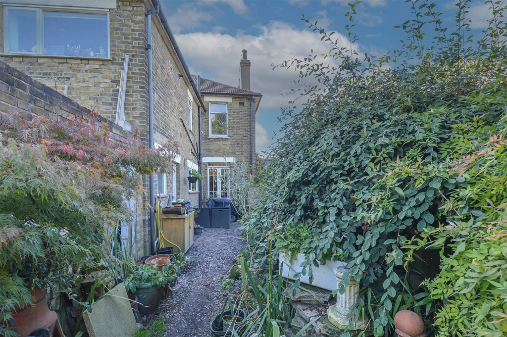 Additional image 15 of Ongar Road, Brentwood