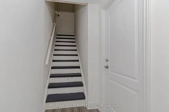 Additional image 33 of 16 Treegrove Cres