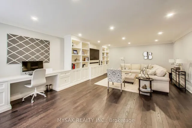 Additional image 3 of 2045 Lake Shore Blvd Unit 4504