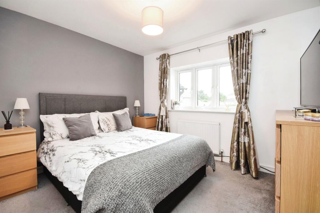 Additional image 13 of Danes Way, Pilgrims Hatch, Brentwood