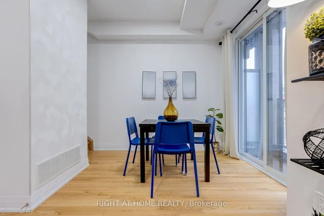 Additional image 11 of 719 Lawrence Ave Unit 52