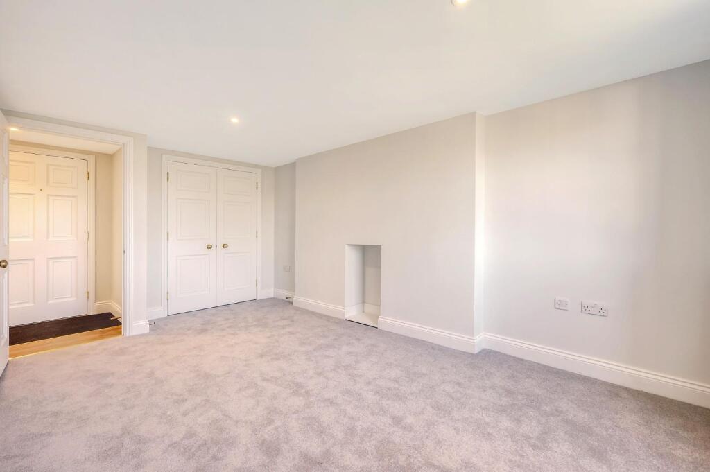 Additional image 10 of Brizes Park, Kelvedon Hatch