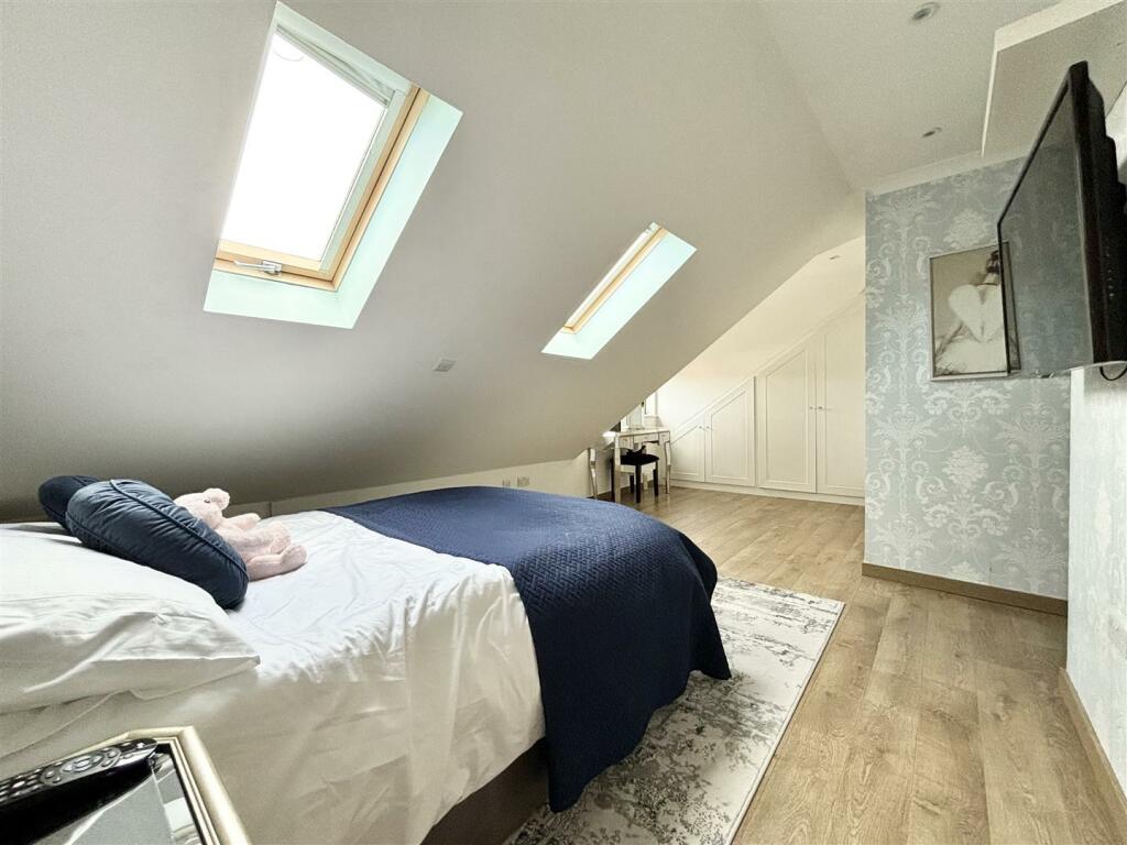 Additional image 28 of Thorndon Avenue, West Horndon, Brentwood