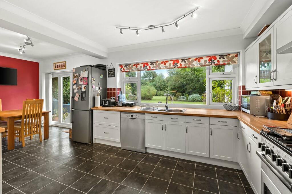 Additional image 10 of Wavell Avenue, Colchester, Essex, CO2