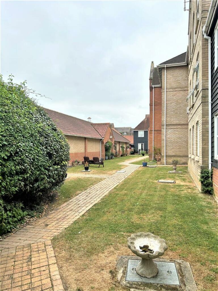 Additional image 9 of Tallow Gate, South Woodham Ferrers, Chelmsford